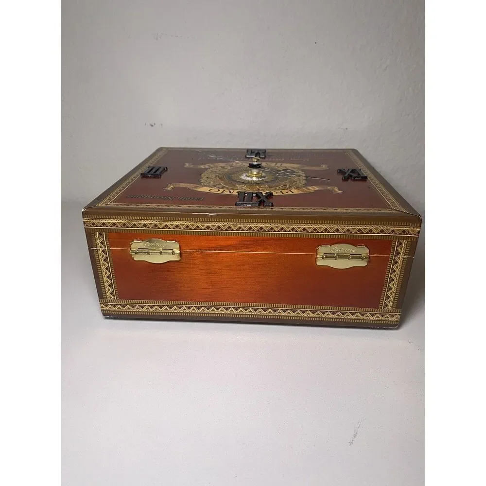N/A preowned clock